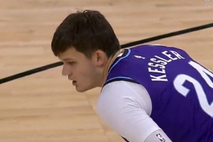 真有譜??！基昂特-喬治突破外傳 凱斯勒接球調(diào)整三分自信命中！