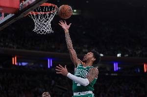 板凳匪徒！安芬尼-西蒙斯替補(bǔ)17中9砍最高25分外加6板 三分13中6