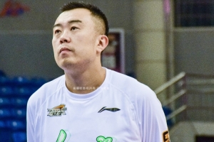 張陳治鋒：韓德君是遼籃的一面旗幟 盼未來和他一樣為遼籃做貢獻