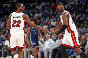 阿德巴約：維金斯在先發(fā)里話不多 他會(huì)做影響比賽勝負(fù)的小事