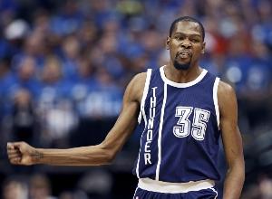 杜蘭特：在雷霆時我需像庫里那樣擠掩護/像科比單打/像LBJ打控衛(wèi)