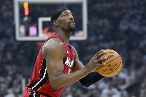 阿德巴約熱火生涯總得分達(dá)9000！隊(duì)史第4人 前3為韋德&莫寧&萊斯