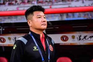 李金羽：引進(jìn)外援時(shí)先讓看沈陽航拍視頻；我不怎么灌輸復(fù)雜技戰(zhàn)術(shù)