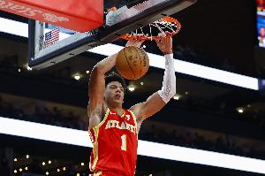 我來扛進攻！杰倫-約翰遜16中10砍下23分7板5助 沖下4前場板