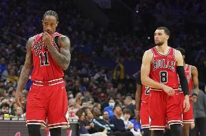 都是舊將！拉文和德羅贊賽后結(jié)伴去了公牛更衣室