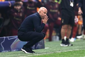 花錢仍挨打利物浦5億引援：3人受傷，維爾茨009+?；倏嗣允? >
                                        </div>
                                    </div>
                                                                        <div   id=