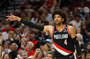 開拓者戰(zhàn)爵士！塞布爾可以出戰(zhàn) 小陣容內(nèi)線穆雷因病缺陣