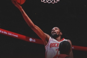 兩連勝！火箭官方分享贏球海報(bào) 杜蘭特輕舒長臂上籃入鏡