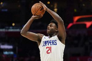 Scotto：快船將拒絕執(zhí)行科比-布朗26-27賽季價(jià)值479萬球隊(duì)選項(xiàng)