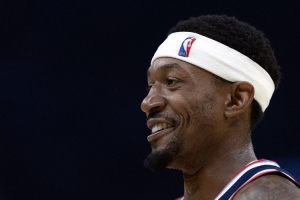 剛復(fù)出還需要時間！比爾8中3拿到9分1板2助