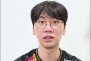 用五個(gè)字表達(dá)晉級(jí)四強(qiáng)的心情，Doran：四強(qiáng)好好打