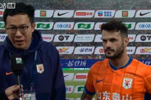 瓦科：很感謝克雷桑2次讓點(diǎn)給我，但我都沒罰進(jìn)，有信心拿下金靴
