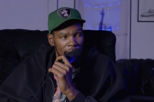 KD：每晚只睡5.5小時(shí)且房間完全不能有光 我就是7英尺巨嬰