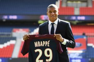 從未低谷！17/18賽季19歲姆巴佩，單賽季“僅”21球生涯最低