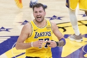 賽季場均35+球員現(xiàn)役僅哈登一人 大帥50+恐無來者 下一個會是誰？