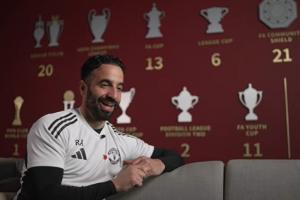 進(jìn)度條重置?阿莫林談蓄發(fā)哥：不知道他哪天能剪但我希望能早點(diǎn)