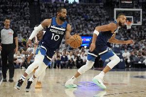 解說：蘭德爾的狀態(tài)相當不錯 最會激活戈貝爾的還是康利