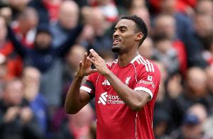 赫拉芬貝赫：只要贏球一切就會(huì)好起來 薩拉赫是最令我驚訝的隊(duì)友