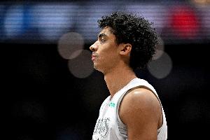 無(wú)力回天！克里斯蒂9中5拿到13分6板5助 三分5中2