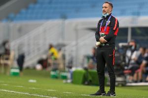 媒體人：佩雷拉賦閑了，有沒有足協(xié)官員愿意通過現(xiàn)成渠道去聊一聊