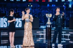 余霜：“S15某一瞬間很像S7，回憶涌入腦海，2025LPL故事結(jié)束了”