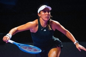 成功復(fù)仇！佩古拉2-1力克衛(wèi)冕冠軍高芙，取年終總決賽小組賽首勝