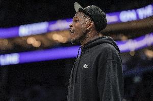 森林狼隊記：愛德華茲明日將再次評估傷情 但大概還需一周回歸