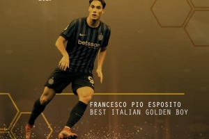 繼續(xù)努力小伙！20歲國米前鋒埃斯波西托獲得意大利金童獎(jiǎng)