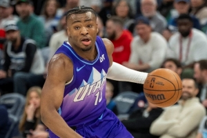 哈迪：科利爾已經(jīng)被激活 會(huì)看看他今晚是否出戰(zhàn)