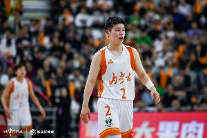 媒體人：內(nèi)蒙古女籃與球員李緣因提前解約產(chǎn)生分歧 目前正在協(xié)商