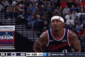 這是啥情況？比爾生涯罰球命中率82.2% 但本次兩罰都不中...