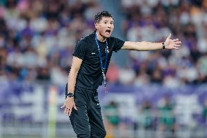 媒體人談國足選帥：最終候選變成邵佳一李國旭，全球選帥逗誰玩？