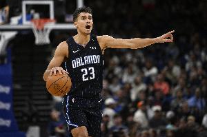 替補(bǔ)奇兵！達(dá)-席爾瓦11中8高效拿下20分4板3助2斷難救主