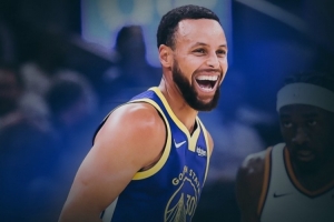 三分12中5砍28分！勇士官方贏球海報(bào)封面人物：庫(kù)里