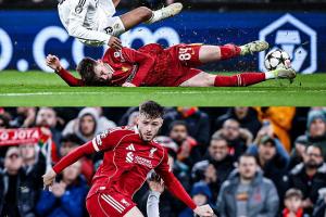 3.3億雙星0射正！姆巴佩2次射偏0關(guān)鍵傳球 維尼修斯0射9對抗2成功