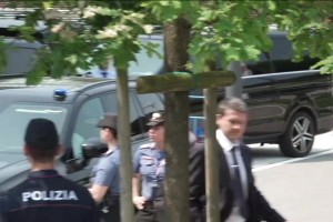 國(guó)米返回米蘭城，現(xiàn)場(chǎng)十分冷清，球迷也沒(méi)來(lái)幾個(gè)