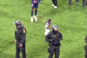 小登子成熟了賽后和女兒一起跳舞慶祝，今年金球獎穩(wěn)啦~