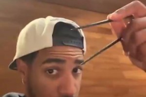 速速歸化！當(dāng)初哈利伯頓還教布倫森使筷子呢