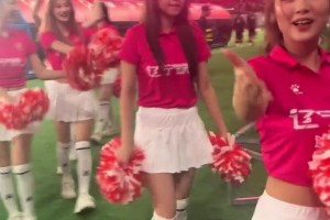 遼寧鐵人如此陽光活力的美女啦啦隊誰不喜歡
