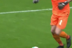 滕帥首簽！勒沃庫森簽下荷蘭門將弗萊肯，滕哈格上任藥廠的首簽