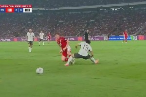 輸得不冤，國足比賽中有出現過一次這種配合嗎？