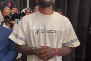 歐文現(xiàn)身TNC觀看比斯利大戰(zhàn)史蒂芬森比賽