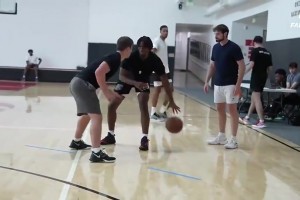 曾經(jīng)一起訓(xùn)練的三人，目前來看哈利應(yīng)該是最出眾的