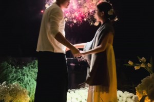 浪漫??！丁彥雨航曬和女友放煙花視頻：一周年快樂