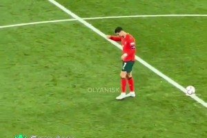 葡萄牙需要這個隊長！西班牙領(lǐng)先后，C羅告訴隊友冷靜下來快開球