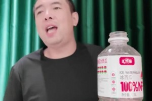 挺真實(shí)！徐亮評(píng)國(guó)足踢法：像葫蘆娃救爺爺出一個(gè)死一個(gè)能踢好?。? >
                                        </div>
                                    </div>
                                                                        <div   id=