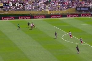 太輕松了！巴黎反擊K77分球，維蒂尼亞面對(duì)包夾巧射破門(mén)！