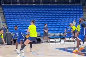 小寶太棒了！李月汝已經(jīng)和達(dá)拉斯飛翼隊(duì)友合練 底角連中9記三分