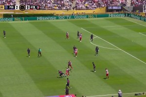 這能不進(jìn)的啊索爾洛特包抄空門(mén)踢飛，給場(chǎng)邊西蒙尼看跪了！