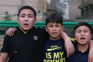 蘇超隊(duì)員能踢過新疆小孩哥嗎？喀什少年喊話蘇超：共同來場友誼賽